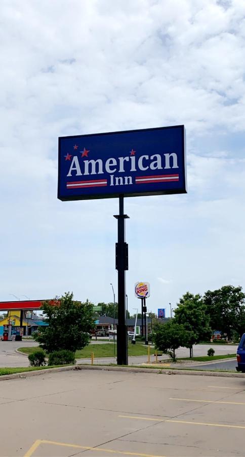 American Inn Cedar Rapids South Ngoại thất bức ảnh