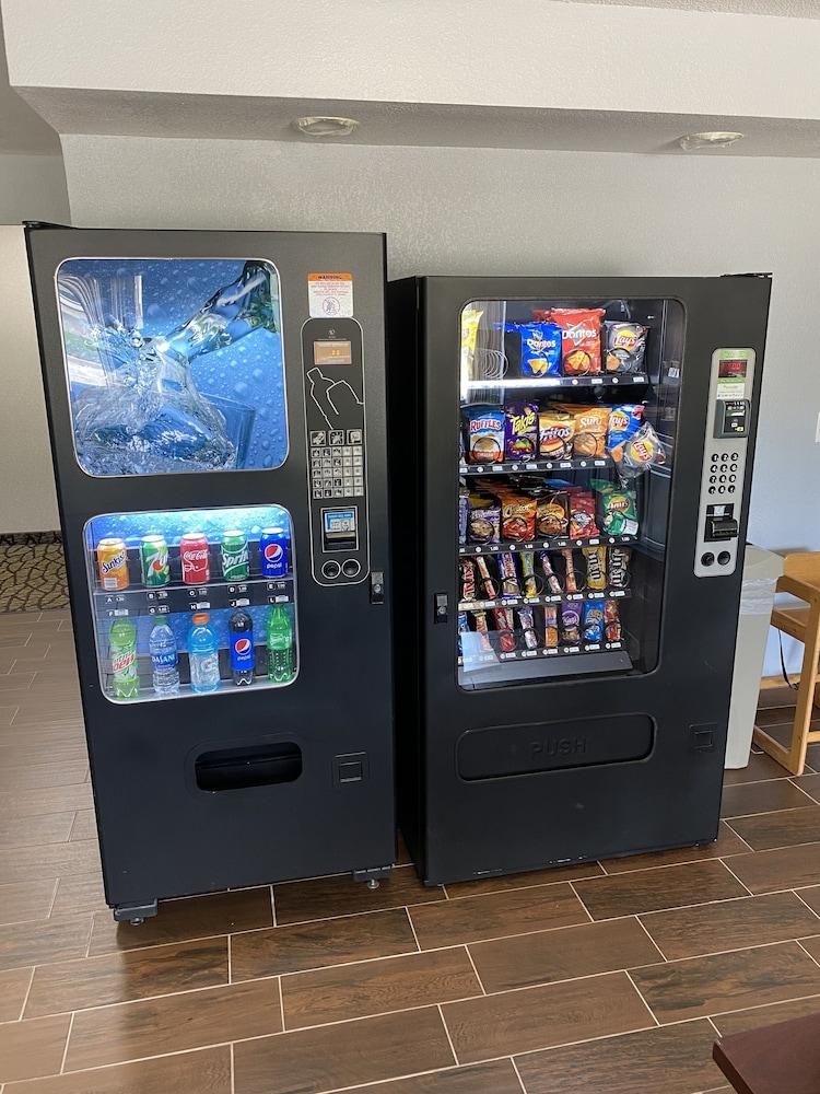 American Inn Cedar Rapids South Ngoại thất bức ảnh
